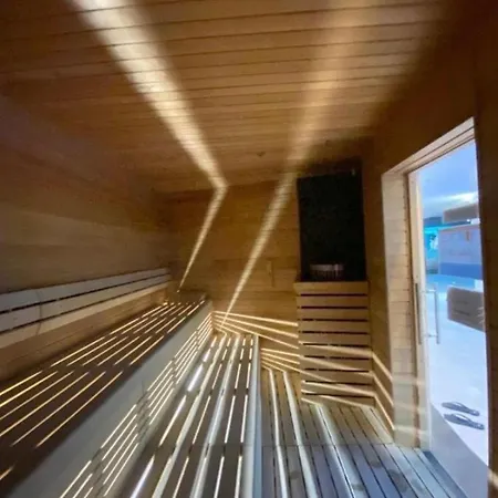 Hanza Tower Gold 23 Pool & Jacussi & Sauna