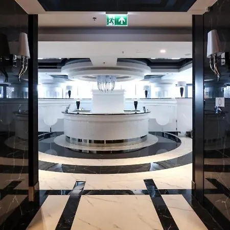 Hanza Tower Gold 23 Pool & Jacussi & Sauna Appartamento Stettino