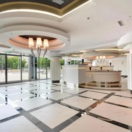 Hanza Tower Gold 23 Pool & Jacussi & Sauna Appartamento